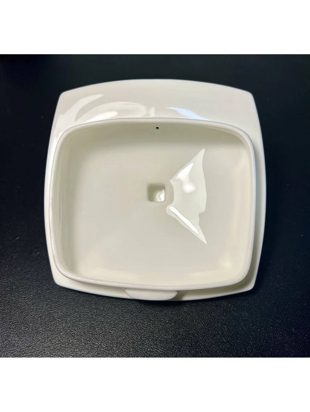 NIB Mikasa 2005 Tea Server Teapot Elegance White Bone China ANO11, 10x6x6.5